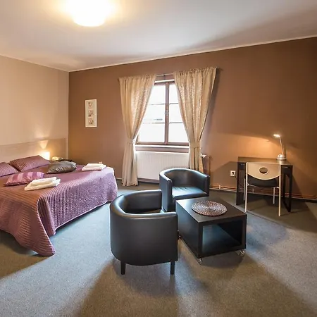 Hotell U Lva 3*